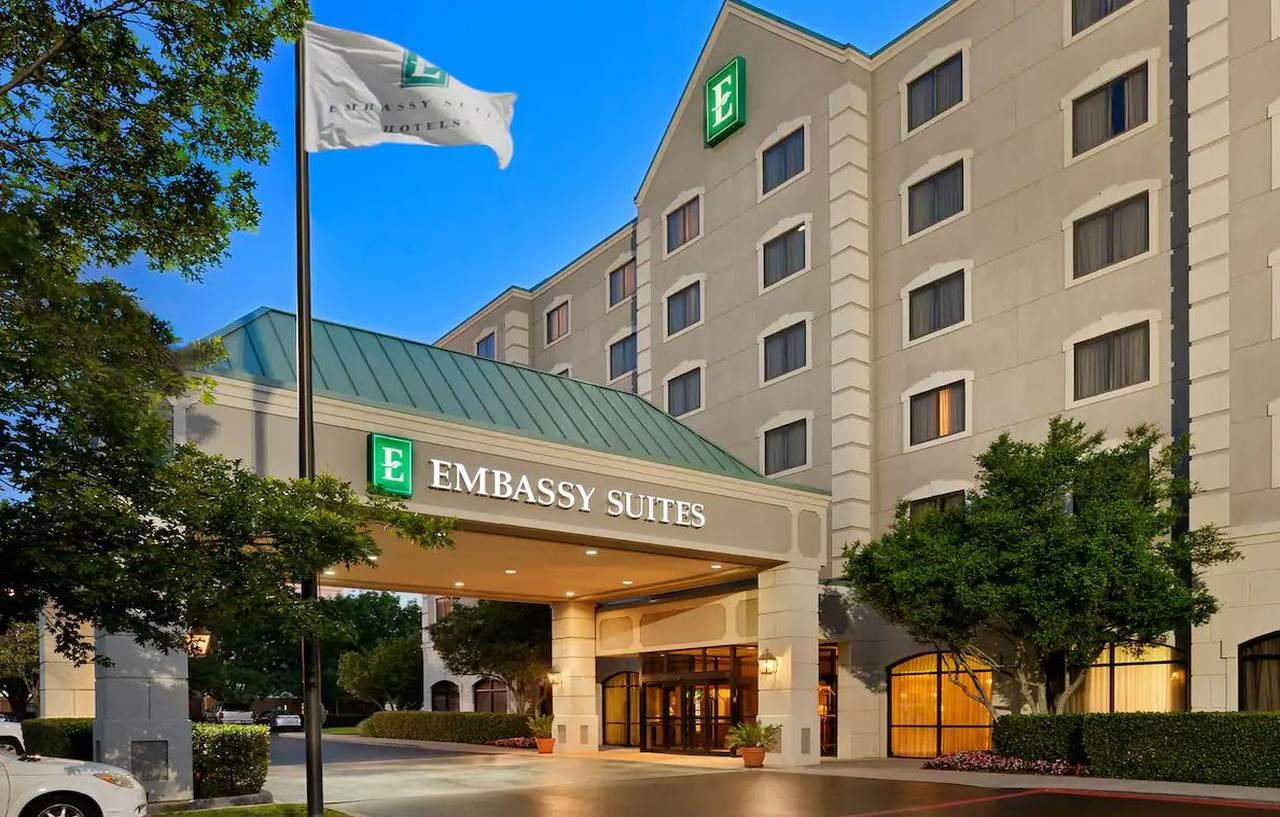 Embassy Suites By Hilton Dallas Near The Galleria Exterior photo