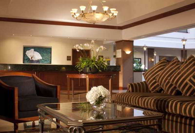Embassy Suites By Hilton Dallas Near The Galleria Interior photo